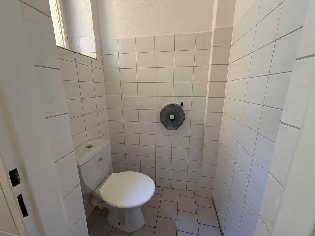 212_záchod1.jpg