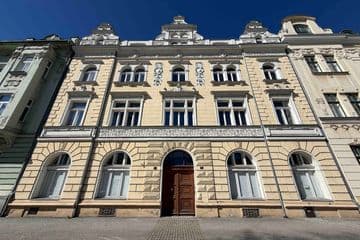 Pronájem kancelářských prostor 114 m² 1NP