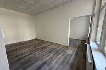 Pronájem kancelářských prostor 114 m² 1NP