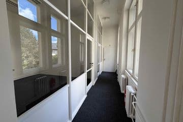 Pronájem kancelářských prostor 170 m² 2NP