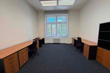 Pronájem kancelářských prostor 170 m² 2NP