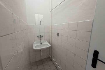 Pronájem kancelářských prostor 172 m² 3NP