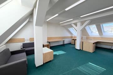 Pronájem kancelářských prostor 50 m² Hlávková