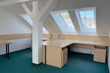 Pronájem kancelářských prostor 50 m² Hlávková